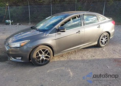 2017 Ford Focus Titanium из США, поврежденный, VIN 1FADP3J28HL207668